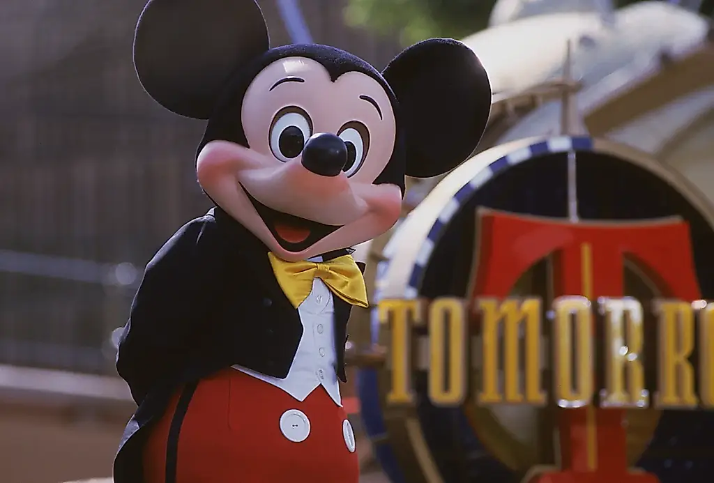 Consejo de internet: escucha a Disney si alguien te apunta con unas gafas inteligentes de Meta