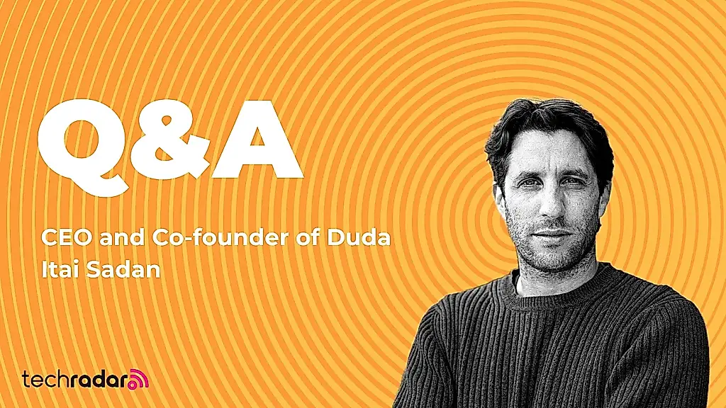 ¿La IA ya no es «la becaria», sino la reina del diseño web? Así sobreviven las agencias en la era de las redes neuronales