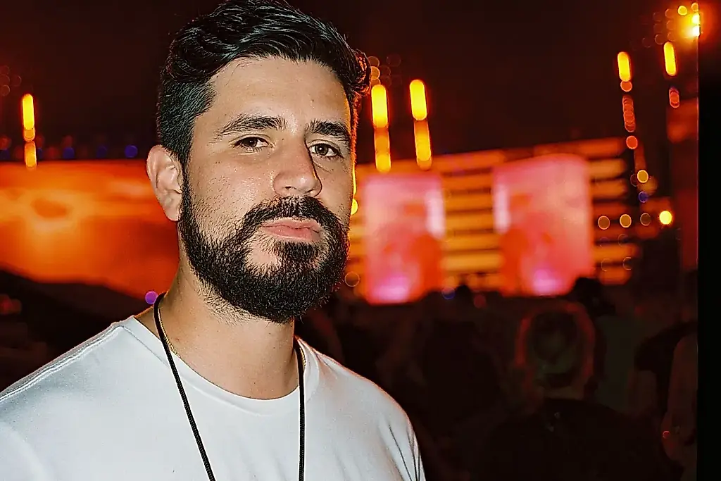 Bad Bunny y Rauw Alejandro elevan los directos a otro nivel con el estudio de producción STURDY.