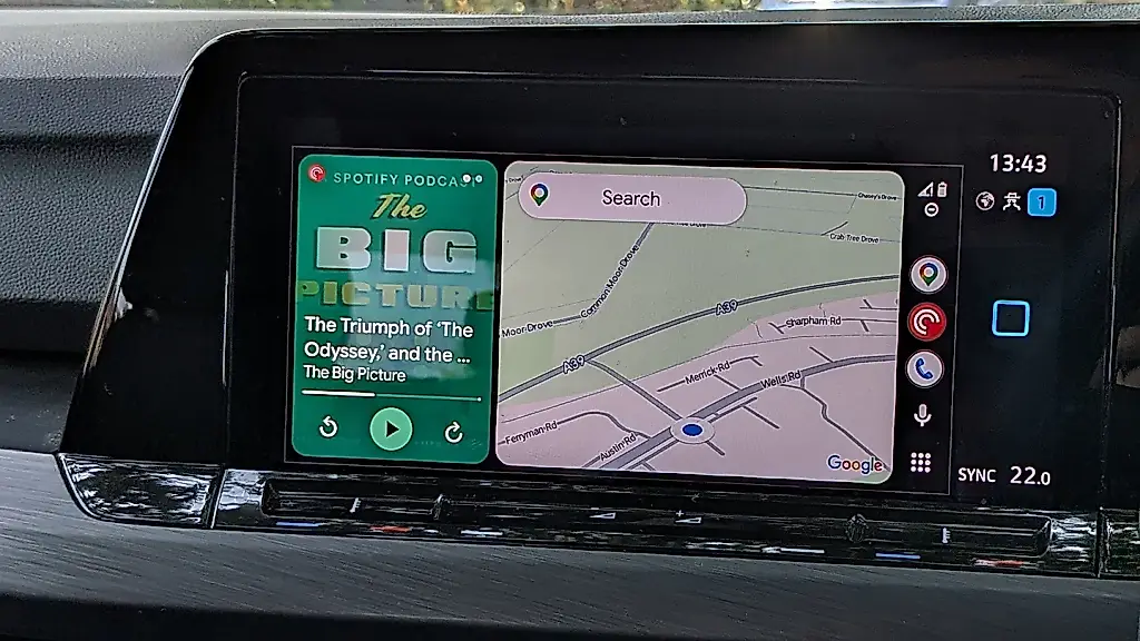 Android Auto vs Apple CarPlay: Кто лучший для водителя?