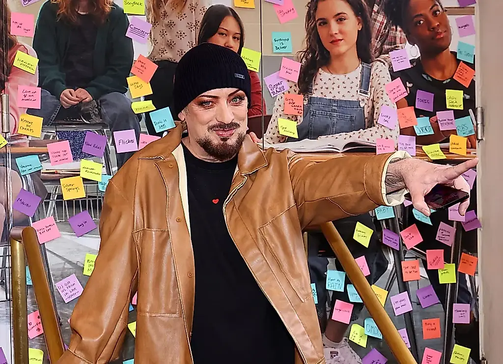 Boy George уволил менеджера после разногласий по песне об Израиле