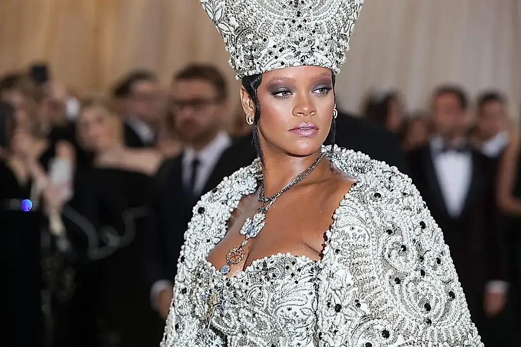 Rihanna, con un traje de carnaval en el Kadooment Day
