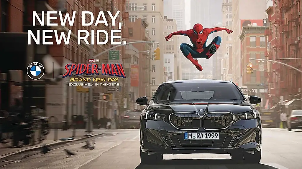BMW obliga a ver un anuncio de Spider-Man en las pantallas del coche