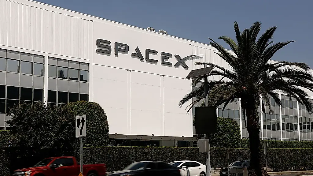 SpaceX revela sus ingresos por primera vez: el informe parece más propio de una startup tecnológica que de una empresa espacial