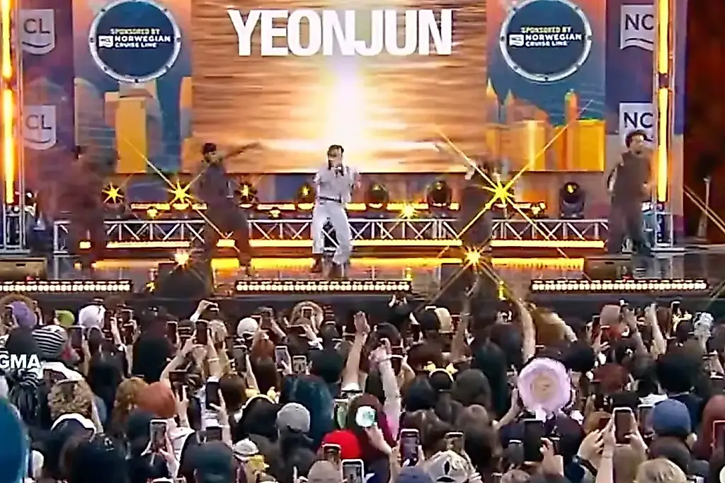 YEONJUN incendia Nueva York con su actuación en solitario en GMA