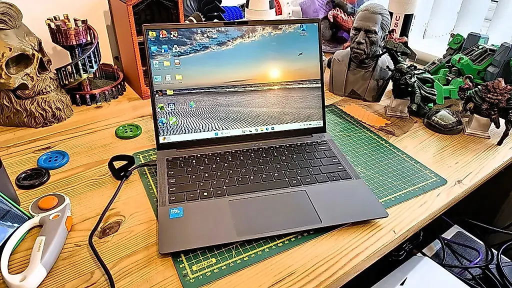 Обзор Chuwi UniBook: Доступный ноутбук на новом Intel — но с нюансами