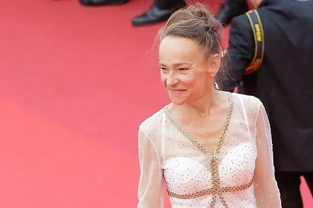 Умерла актриса Доминик Фро из «Сода», «Ее зовут Сара»