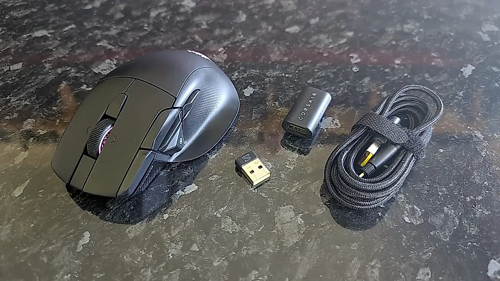 Corsair Nightsword V2 Wireless: un paso atrás sin el peso ideal