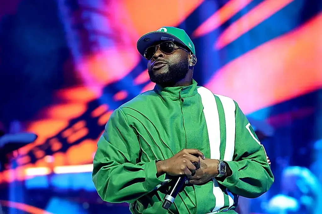 Davido захватывает чарты: 12 треков в топе афробит-парадов США