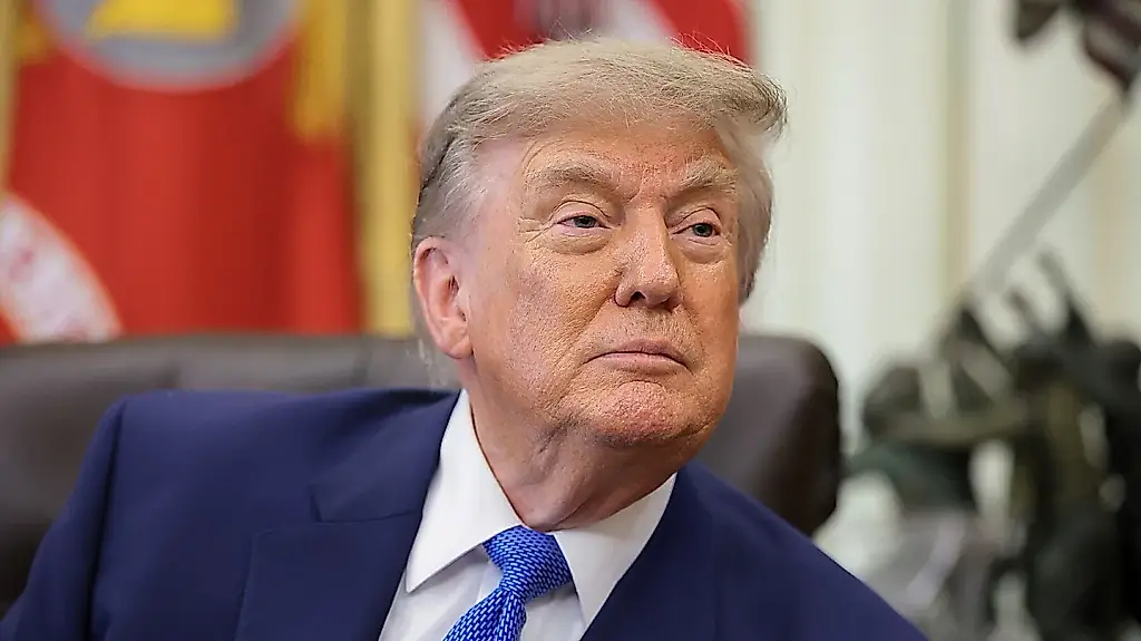 Juzgan a Trump por cobrar por el acceso rápido a las publicaciones de Truth Social