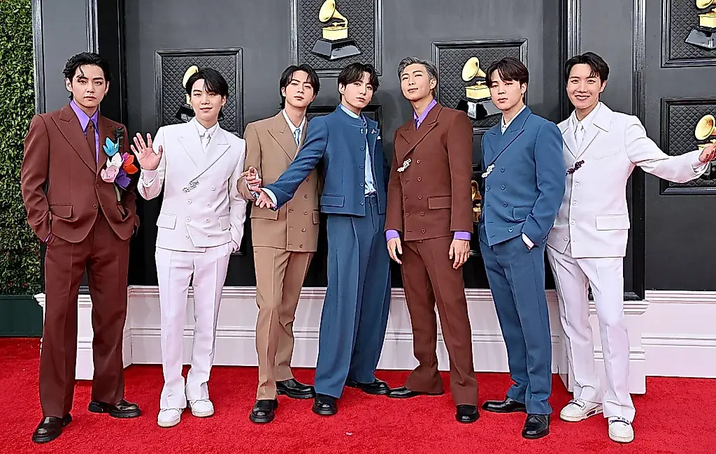 Los Grammy reconsiderarán el premio a la música pop asiática tras el boicot de BTS