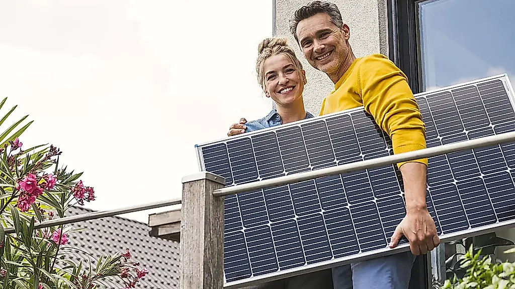 3 lugares donde no puedes instalar paneles solares: las nuevas normas frustran los sueños de los genios del balcón
