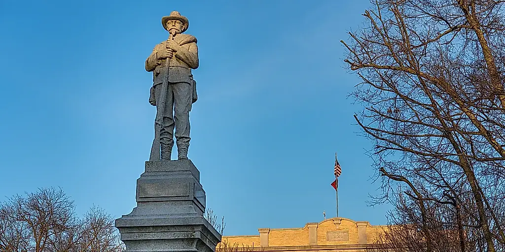 Los monumentos no reprogramaron el racismo