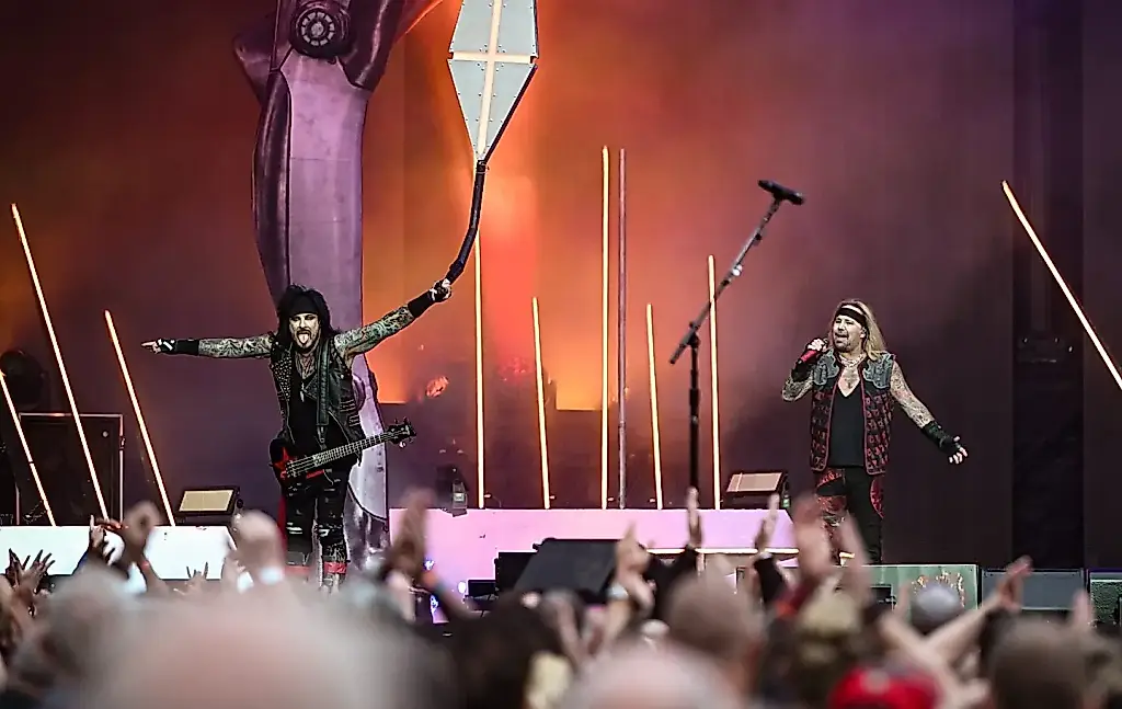 Mötley Crüe: миллиардный разгон
