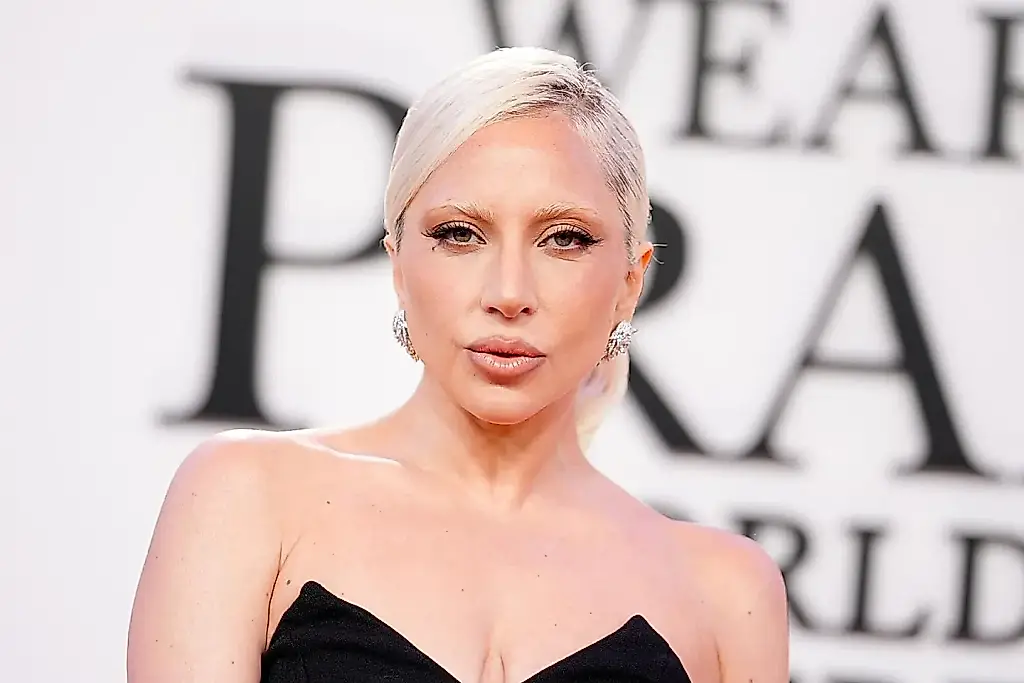 Lady Gaga pide disculpas por el bronceador de Haus Labs tras las críticas a sus tonos