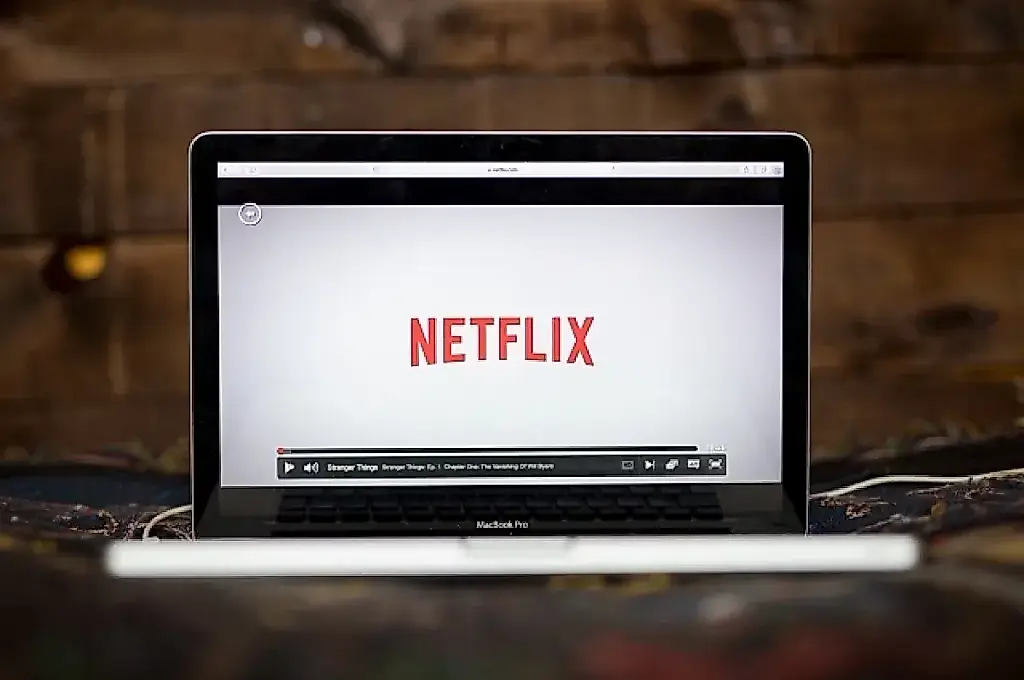 Netflix режет штат: тысяча сотрудников под сокращение