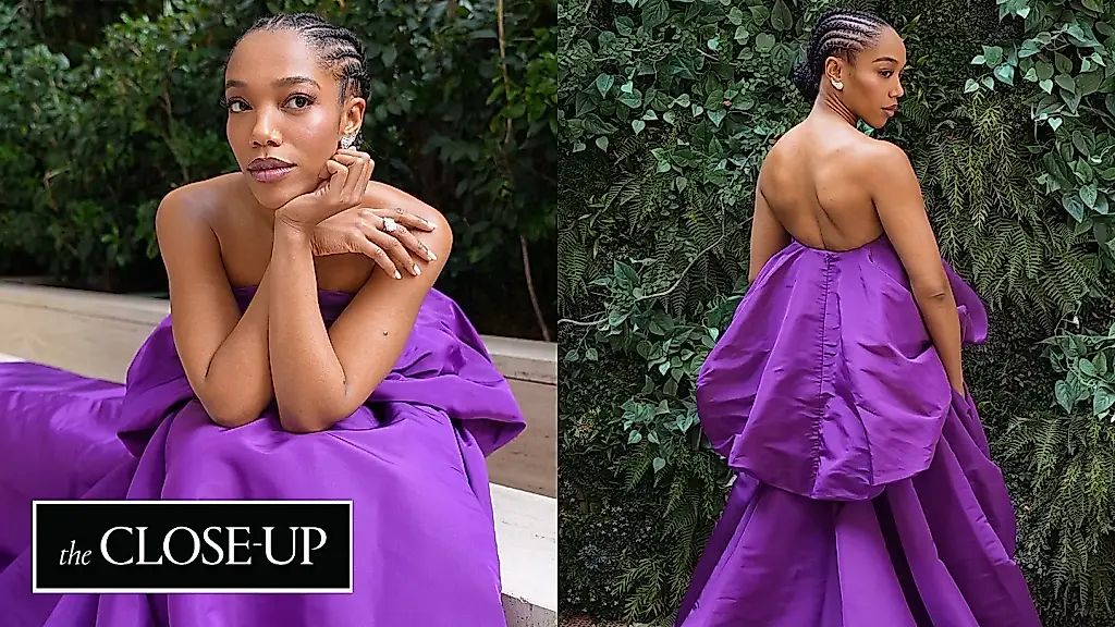 Naomi Ackie: aparición violeta con bolsillos