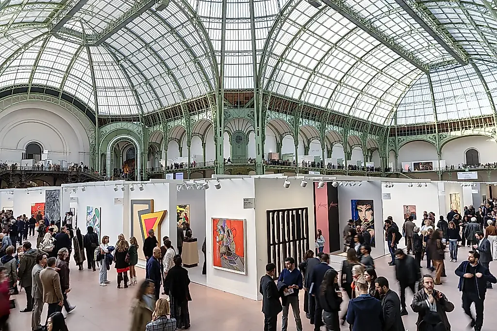 Искусство за бетонным периметром