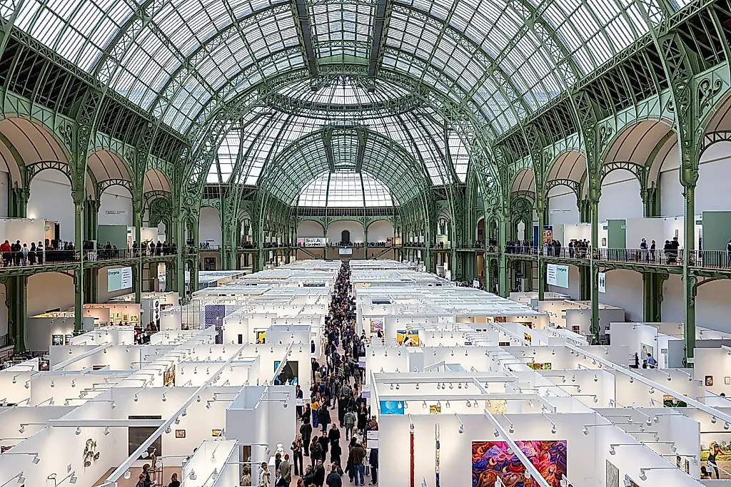 Шампанское отменяется: Art Basel Paris закрывается досрочно