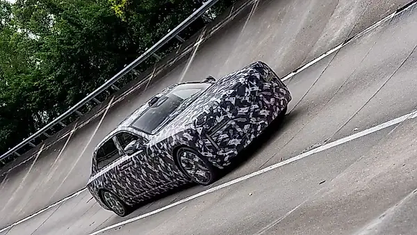 BYD замахнулась на Rolls-Royce — фото 1