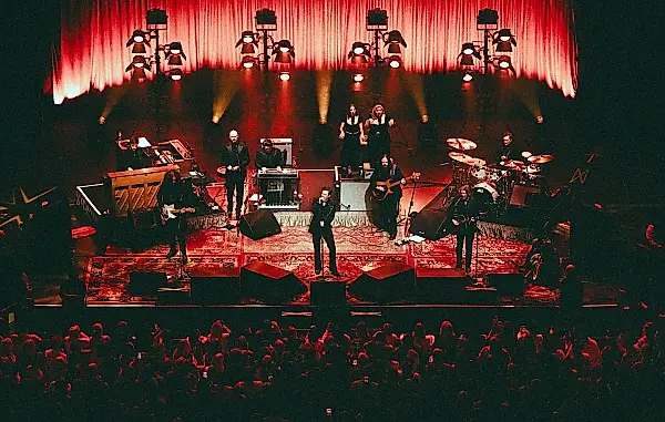 Brandon Flowers une a New Order con Johnny Cash — foto 1