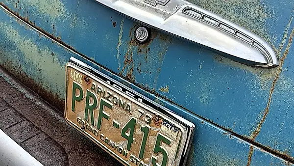 Óxido con dignidad: un Chevrolet de 1951 — foto 5