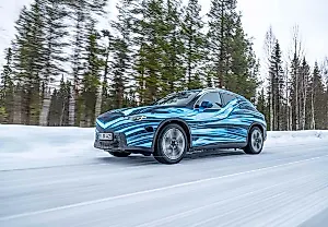 Mercedes-Benz GLC: Холодные испытания нового электрического внедорожника