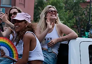 Парад WorldPride: яркий фейерверк любви и веселья или хождение по лезвию клинка?