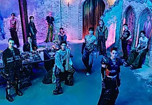 SEVENTEEN на вершине: альбом ‘HAPPY BURSTDAY’ взорвал Billboard