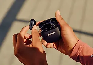 Bose снова удивляет: новые наушники QuietComfort Ultra и другие устройства