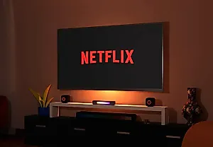 Netflix превращается из стриминга в телевизор — как это было возможно?