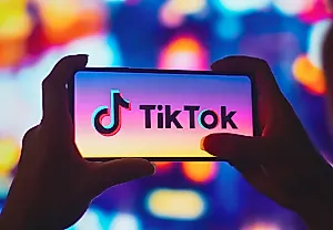 Трамп снова продлевает запрет на TikTok