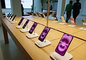 Apple собирается купить Perplexity AI: будут ли у Siri новые друзья?