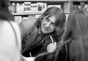 Умер Мик Ралфс, сооснователь Bad Company и Mott the Hoople, в возрасте 81 года