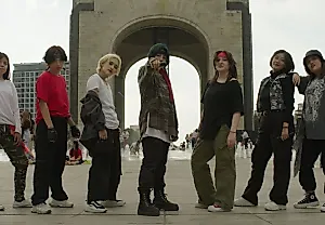 Документальный фильм про BTS ARMY: Вечно мы молоды