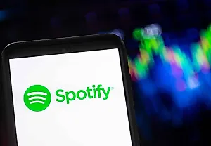 Spotify и музыкальная биржа: когда глухие аккорды звучат как оркестр удачи