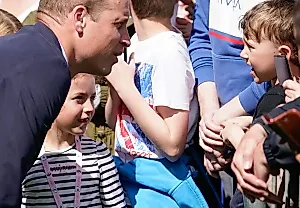 Как принц Уильям с юмором обошёлся с маленьким поклонником