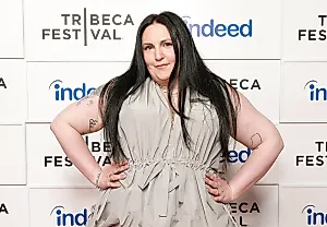 Лена Данэм осознала недостаток разнообразия в сериале «Девочки»