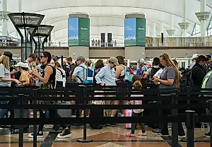 TSA отменяет правило о снятии обуви в аэропортах США