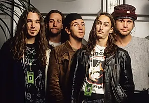 Барабанные разногласия: Dave Abbruzzese и Pearl Jam