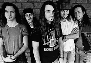 Бывший барабанщик Pearl Jam: надежды на воссоединение рухнули