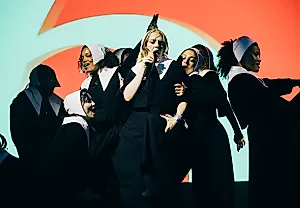 Self Esteem приглашена курировать день на Литературном фестивале в Лондоне