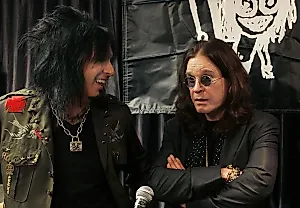 Почему Mötley Crüe не выступили на прощальном концерте Black Sabbath