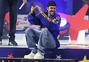 Поклонники выбрали альбом Justin Bieber «Swag» как любимую новинку недели