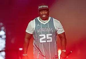 50 Cent снова в бой — троллинг Джим Джонса и Флойда Мейвезера!