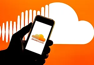 Главные музыкальные сделки недели: SoundCloud и винил, Reservoir в XR и TikTok на страже авторских прав