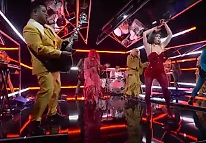 Леди Гага устроила хаос на «SNL»: выступления «Abracadabra» и «Killah»