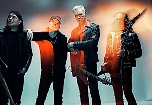 Metallica спасла Tomorrowland: рокеры пришли на помощь танцующей толпе после пожара