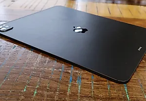 Два селфи на новый iPad Pro?