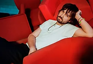 Tame Impala выпустили новый трек в стиле эйсид-хаус